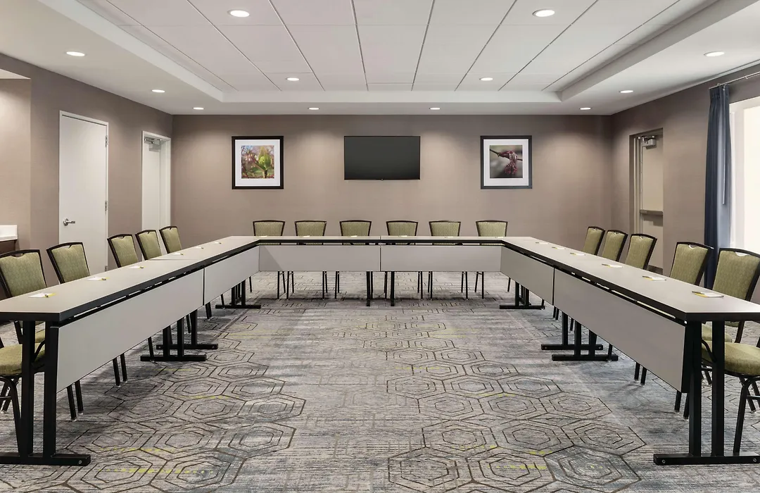 Hampton Inn Brooklyn Park-1