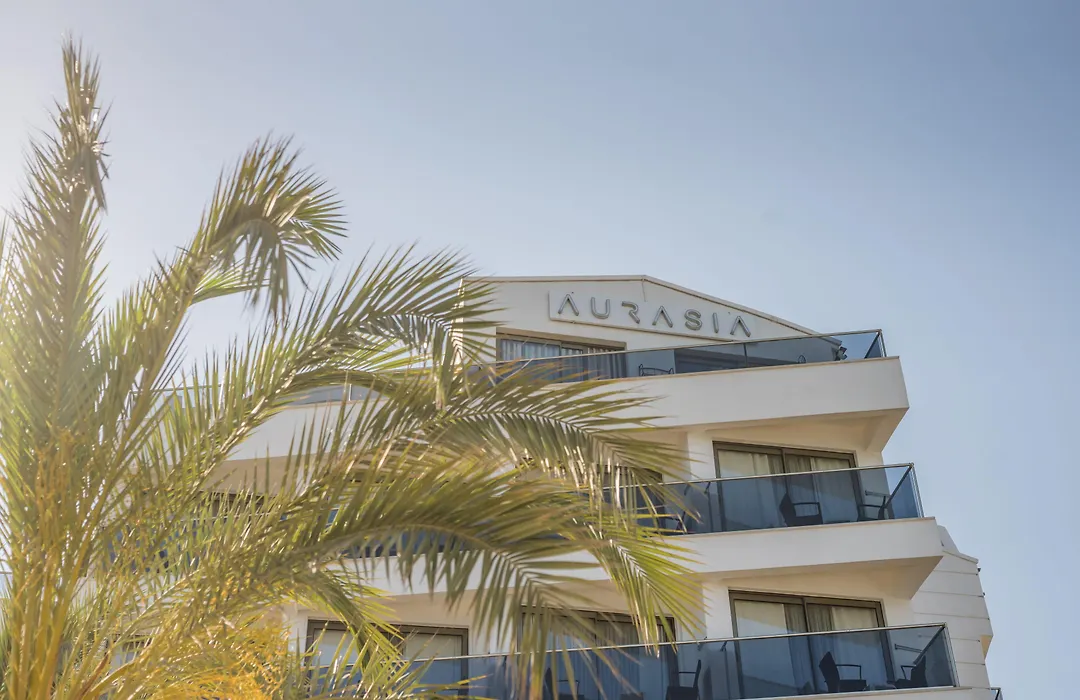 Aurasia Beach Hotel-1