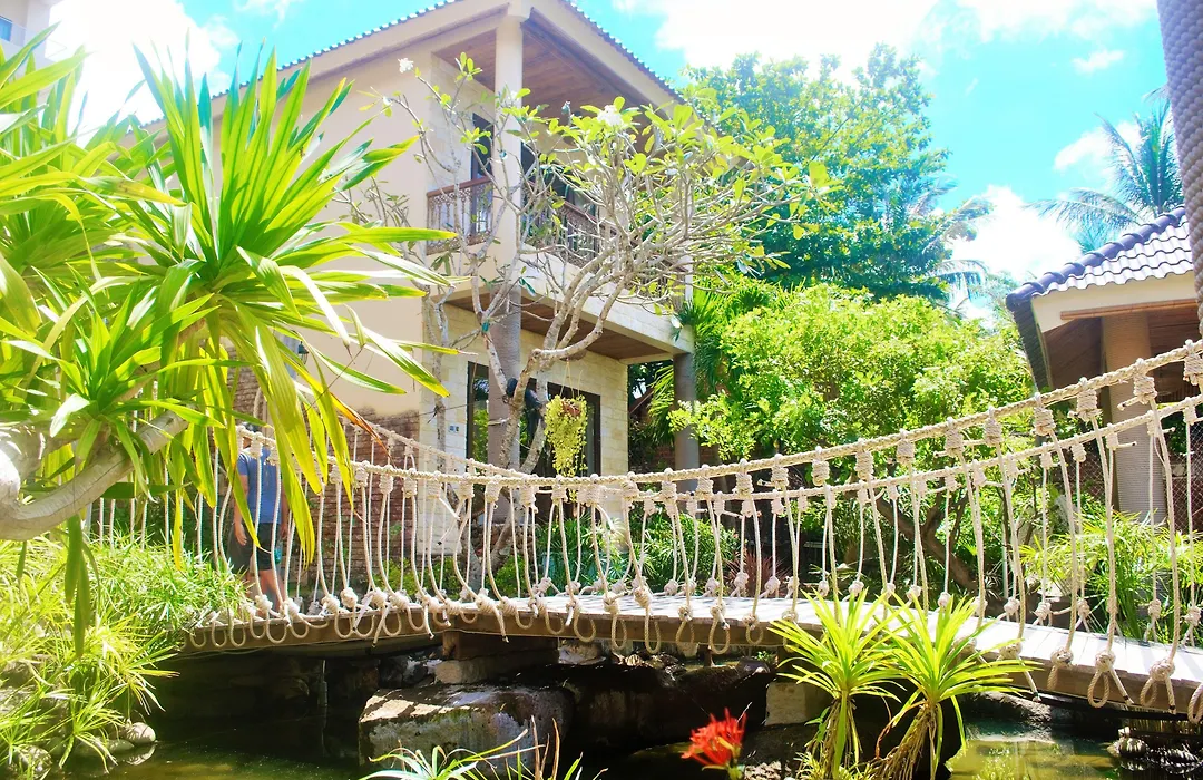 Coral Bay Resort-1