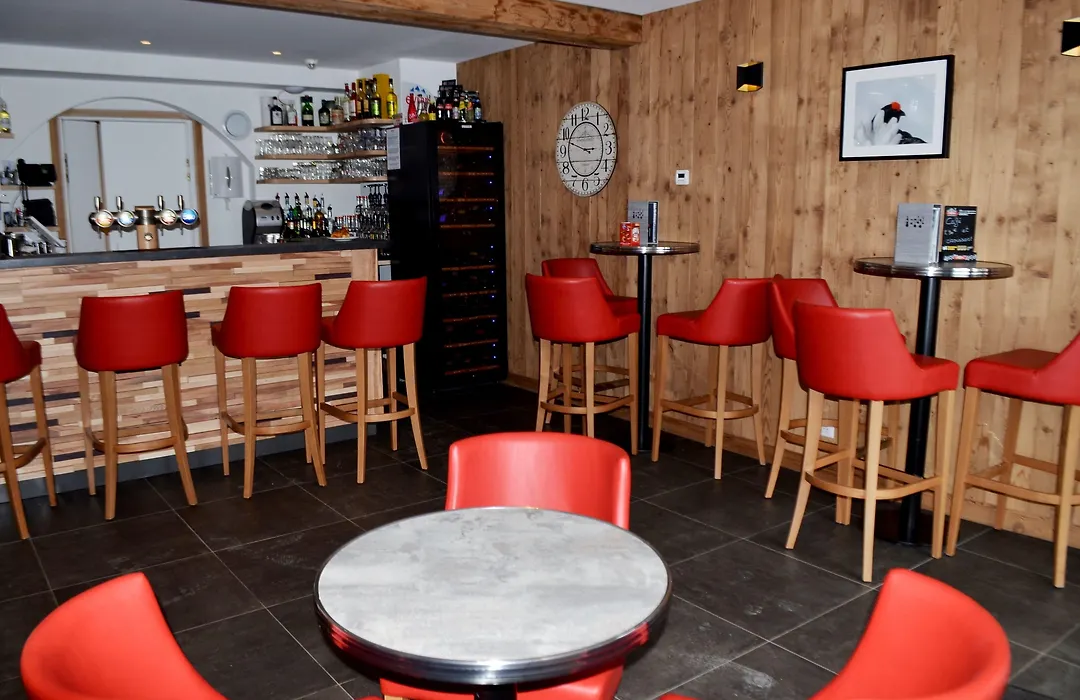 Hotel L'Alpin-1