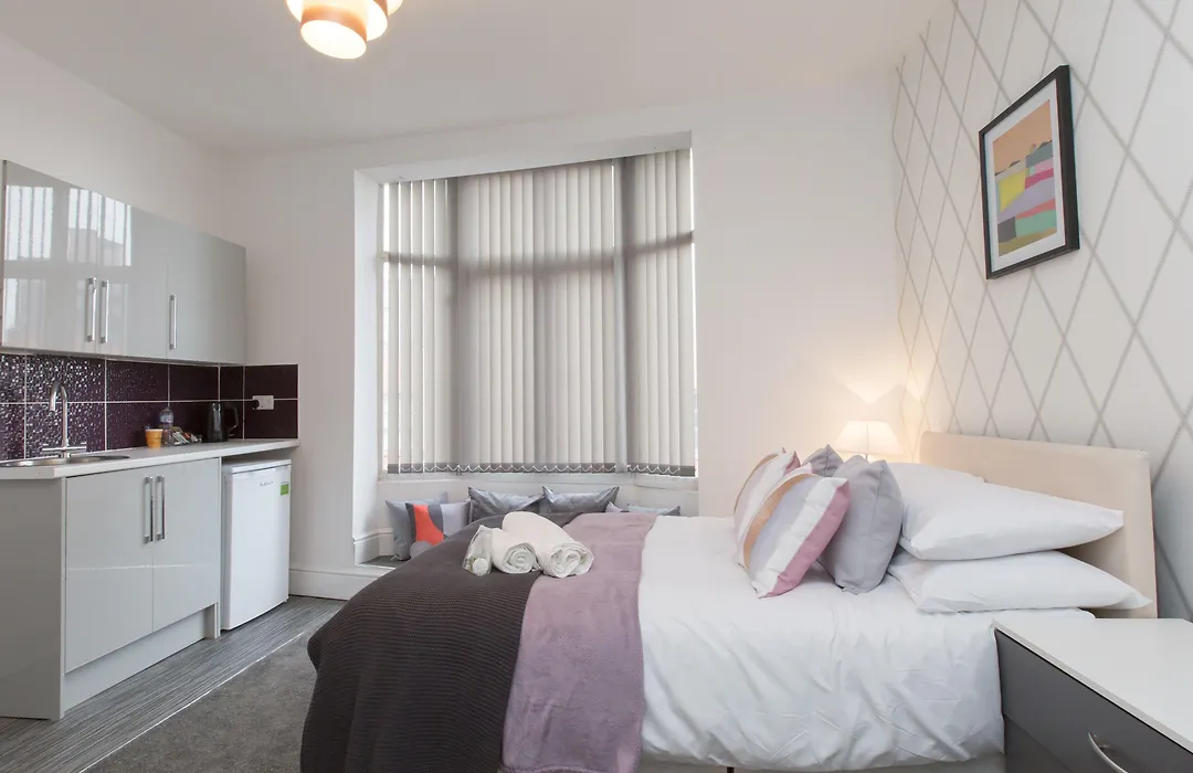 Townhouse Plus @ West Street Crewe-1