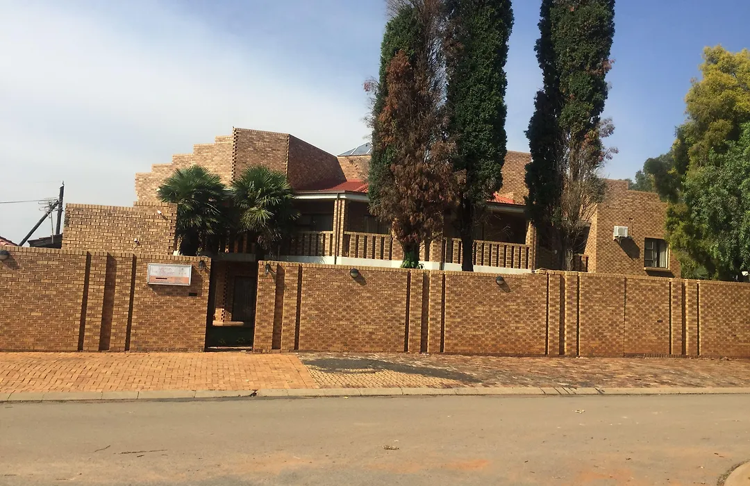 Lapeng Village-1
