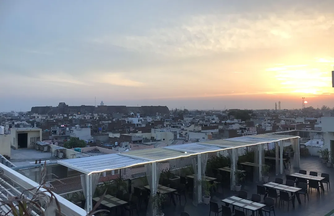 Hotel Bahia Heights-1