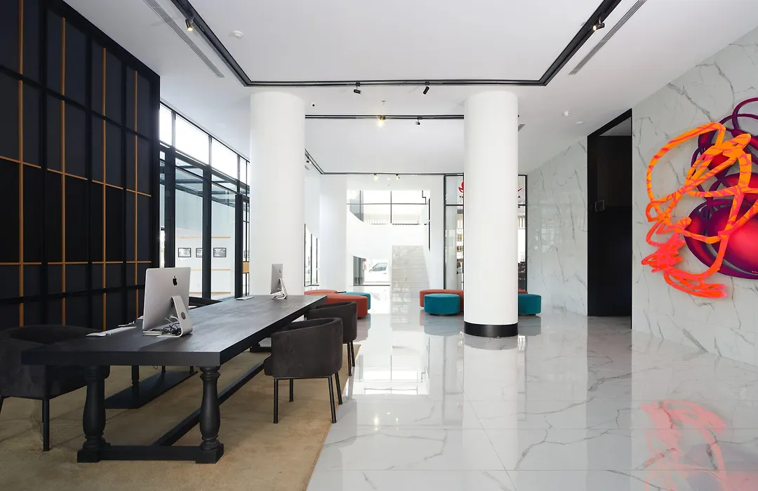 De Braga, Artotel Curated-1