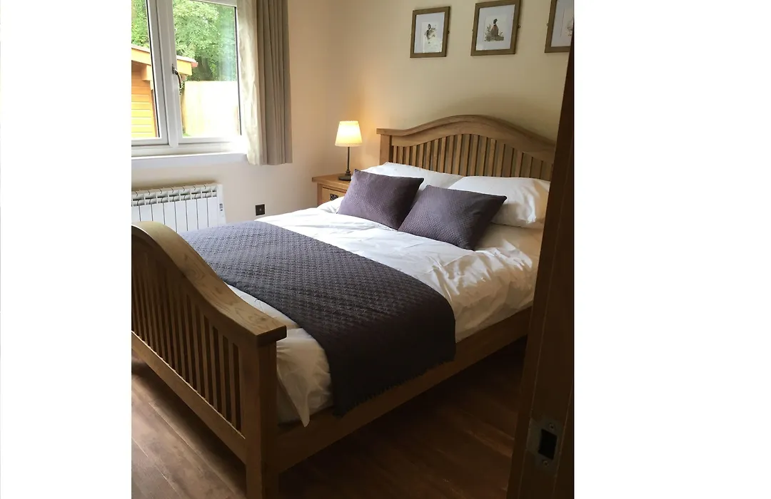 Shellow Lane Lodges-1