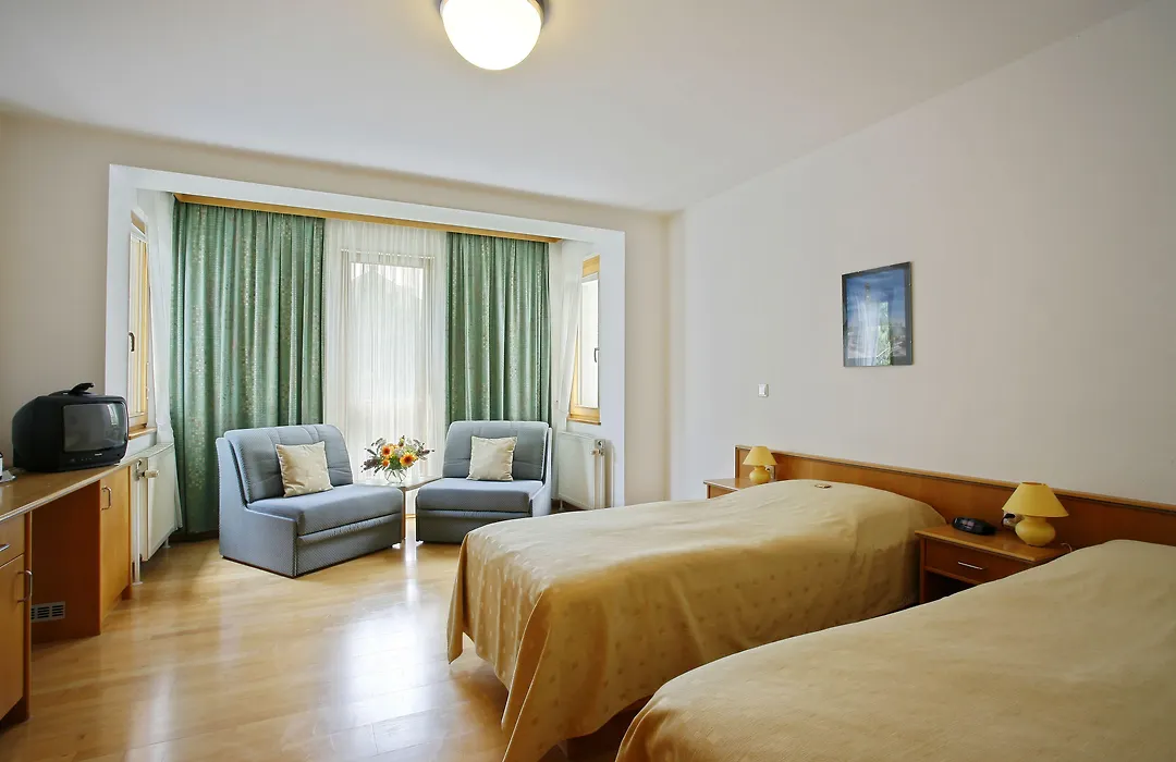 Am Spiegeln Dialog.Hotel.Wien-1