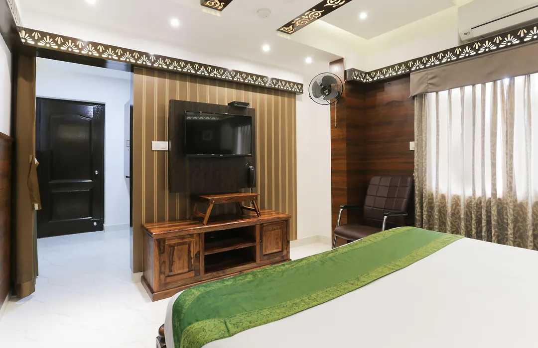 Hotel Dvaraka Inn-1