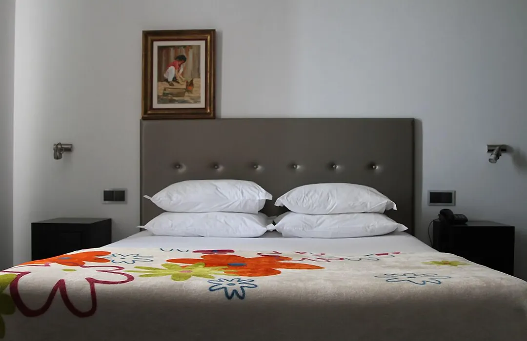 Lazza Hotel-1