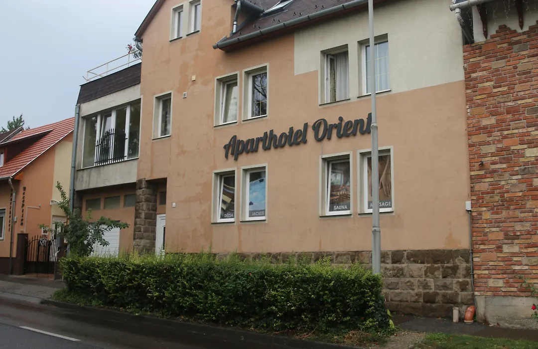 Orient Apartmanház-1