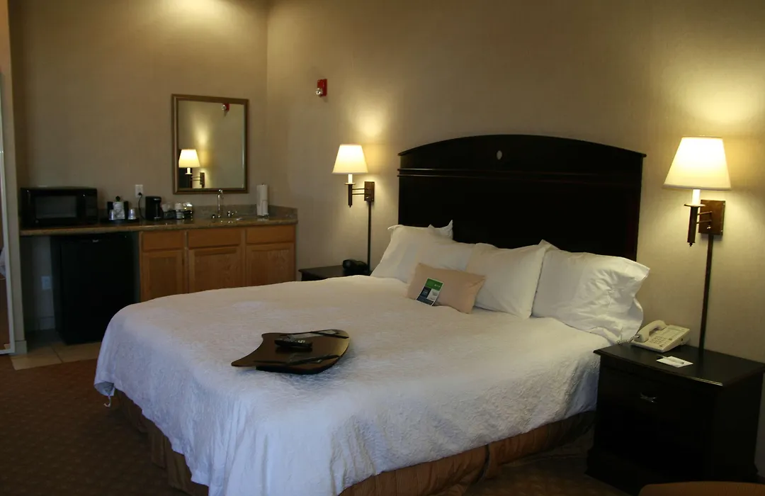 Hampton Inn & Suites Gallup-1