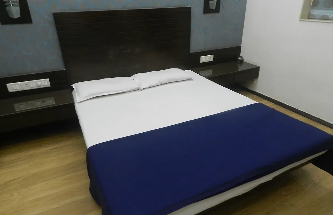 Hotel Sweet Home-1