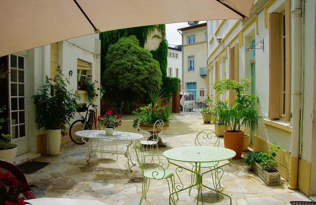 Hotel Henri IV-1