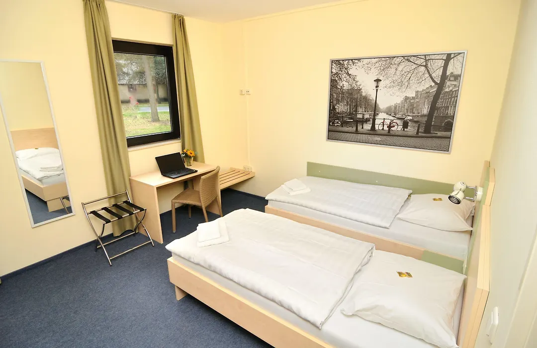 Best Deal Airporthotel Weeze-1
