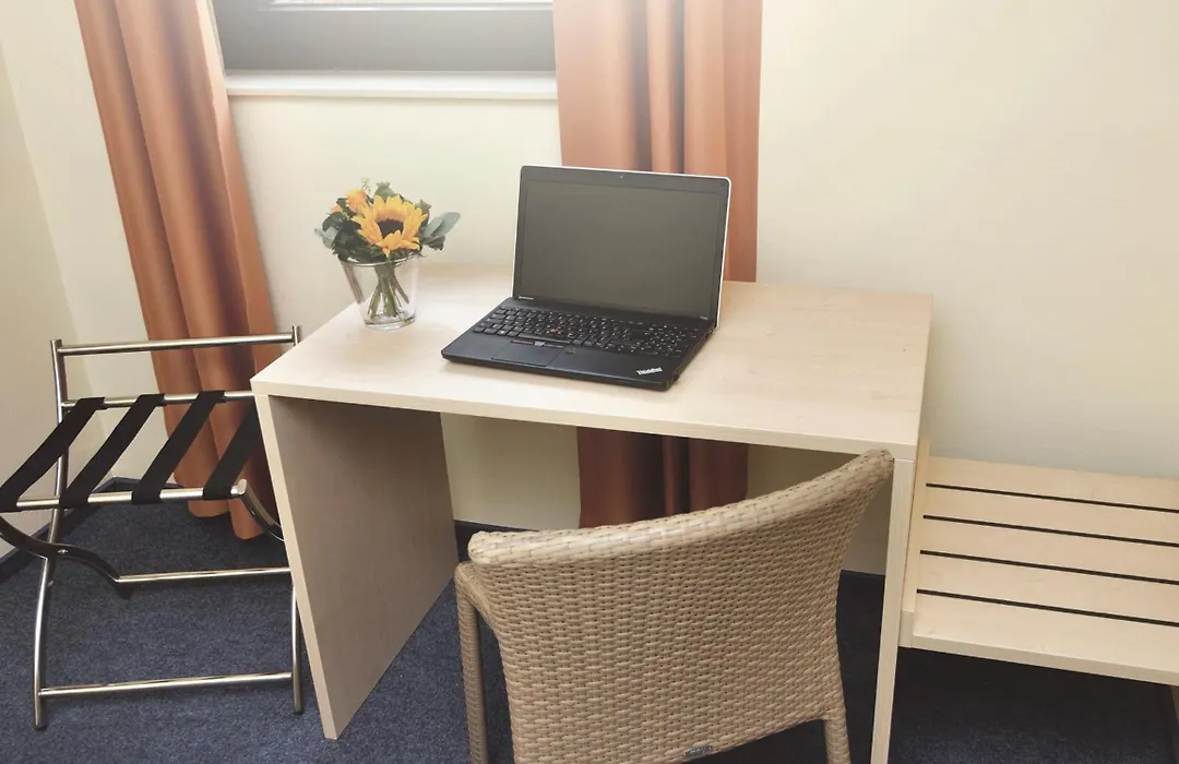 Best Deal Airporthotel Weeze-1