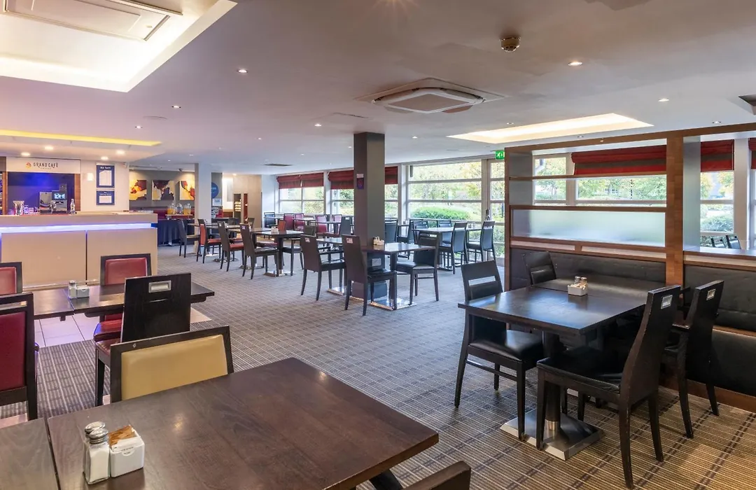 Holiday Inn Express Milton Keynes By Ihg-1