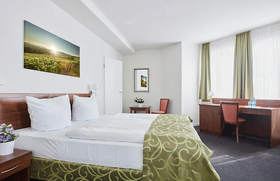 Hotel Lindenwirt-1
