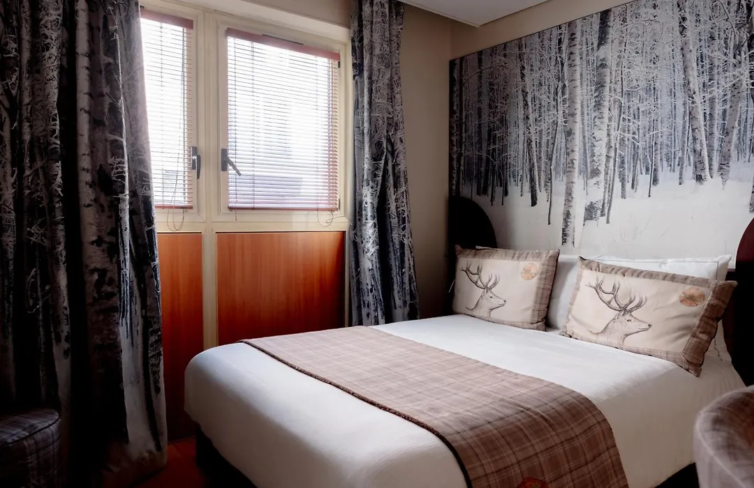 Green Hotels Confort Paris 13 (Adults Only)-1