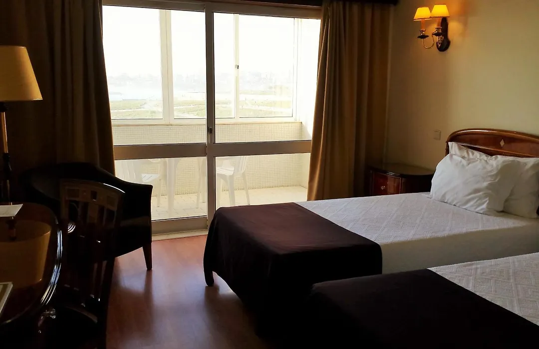 Golden Tulip Porto Gaia Hotel-1