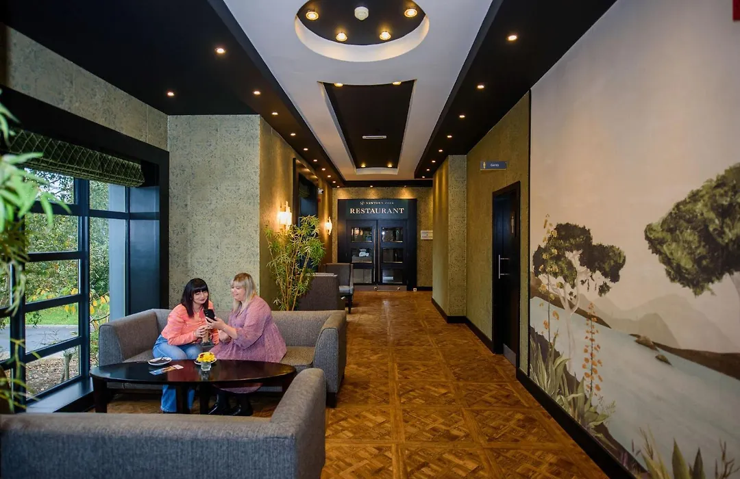 Newtown Park Hotel-1