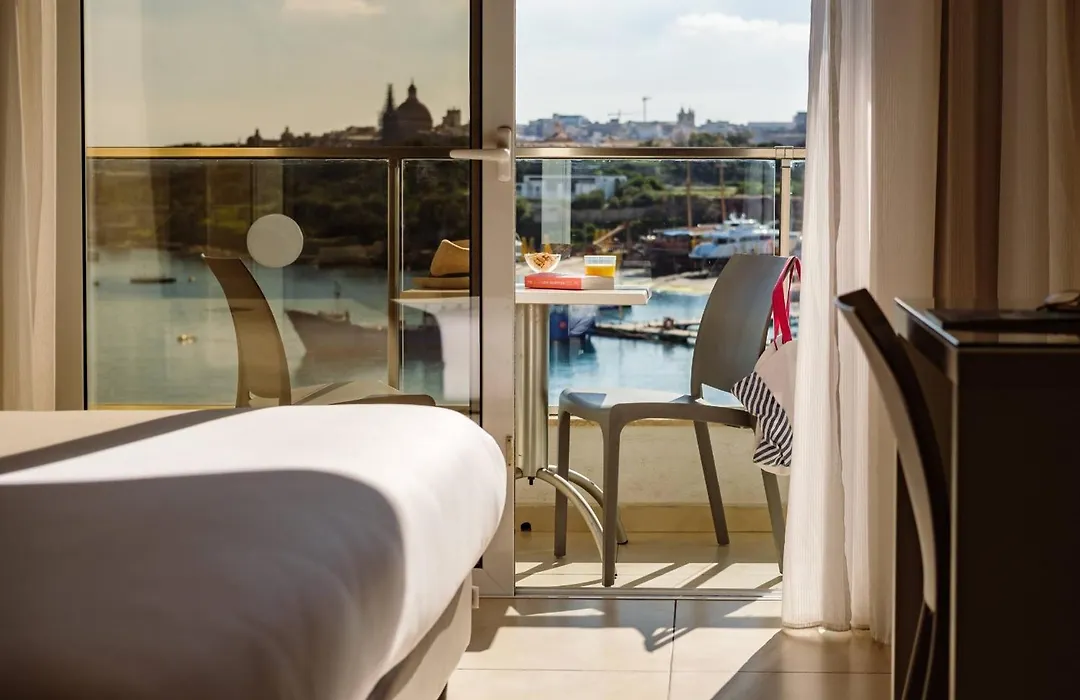 115 The Strand Hotel By Neu Collective-1