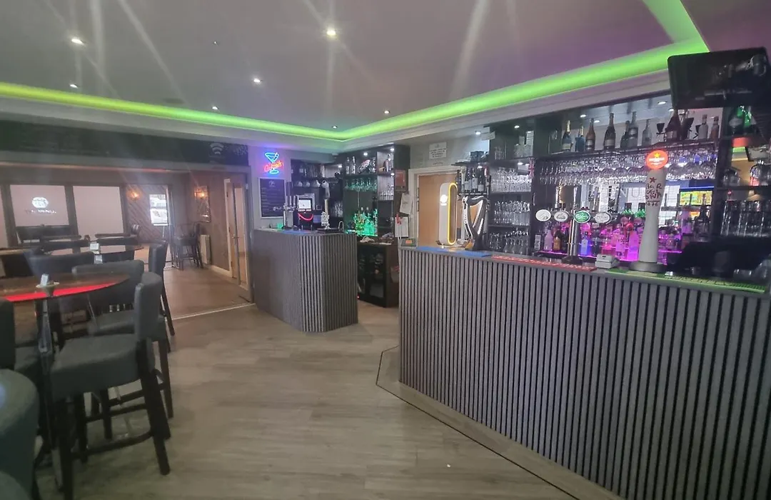 The Avenue Hotel Ltd-1