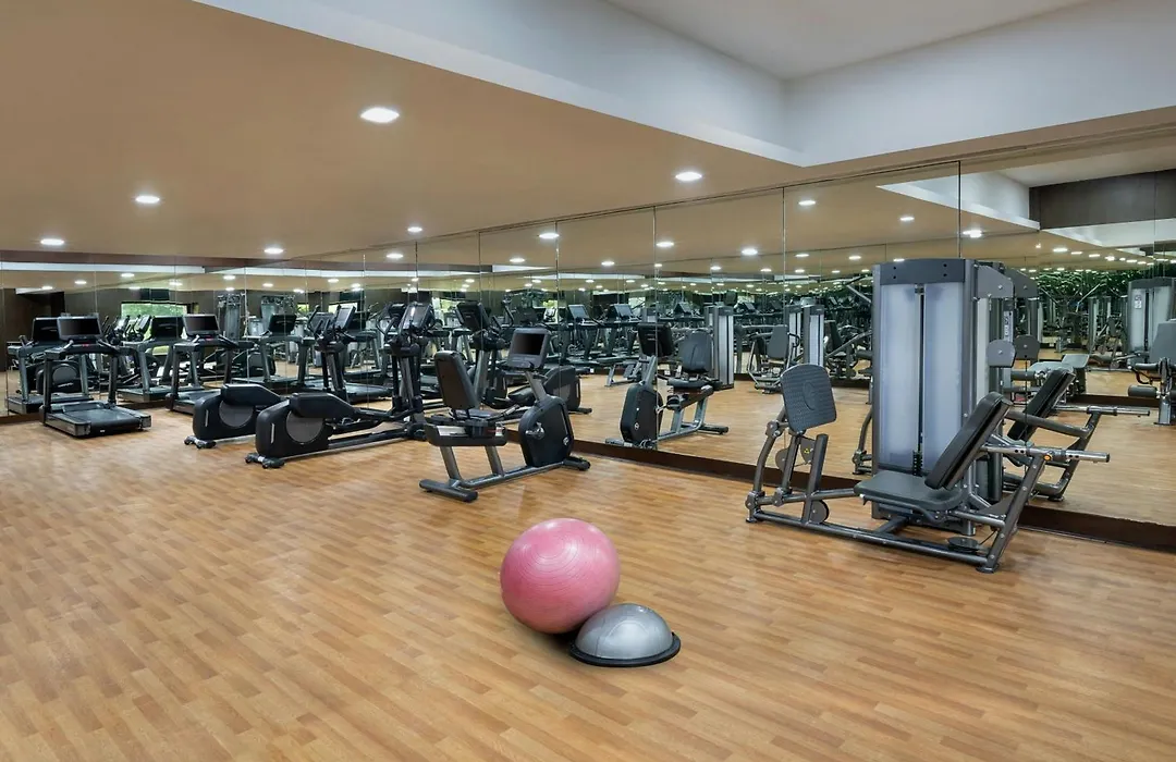 Courtyard By Marriott Mumbai International Airport-1