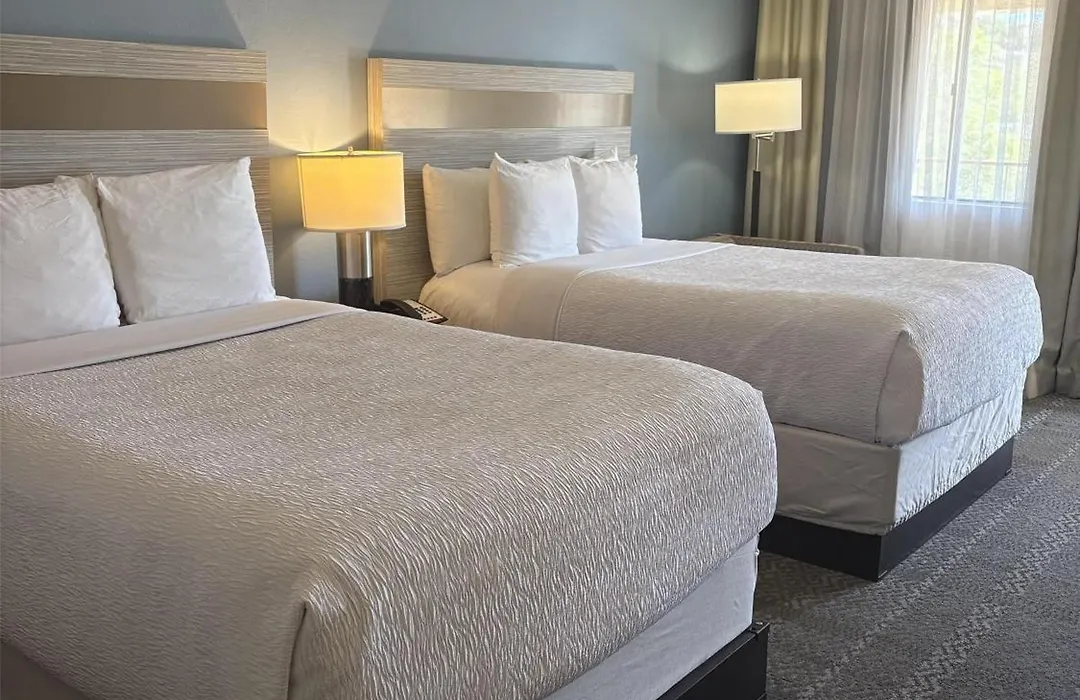 Surestay Innsuites Phoenix Hotel & Suites By Best Western-1