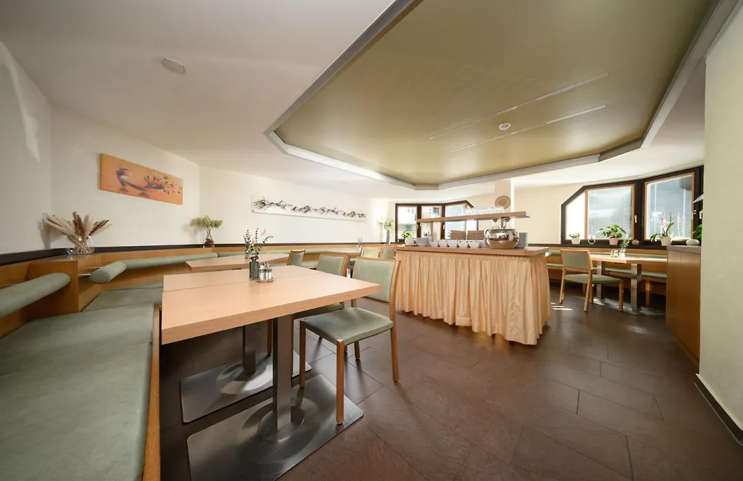 Hotel Garni Maria Theresia - Official Ötztal Summer Card Partner-1