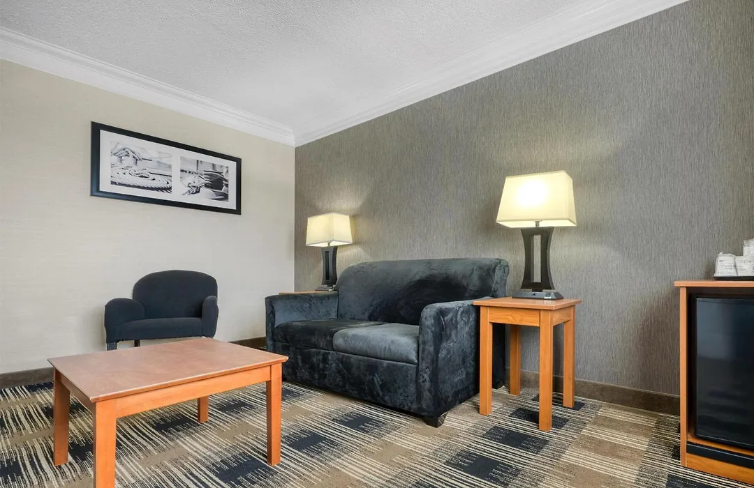 Best Western Inn At The Rochester Airport-1