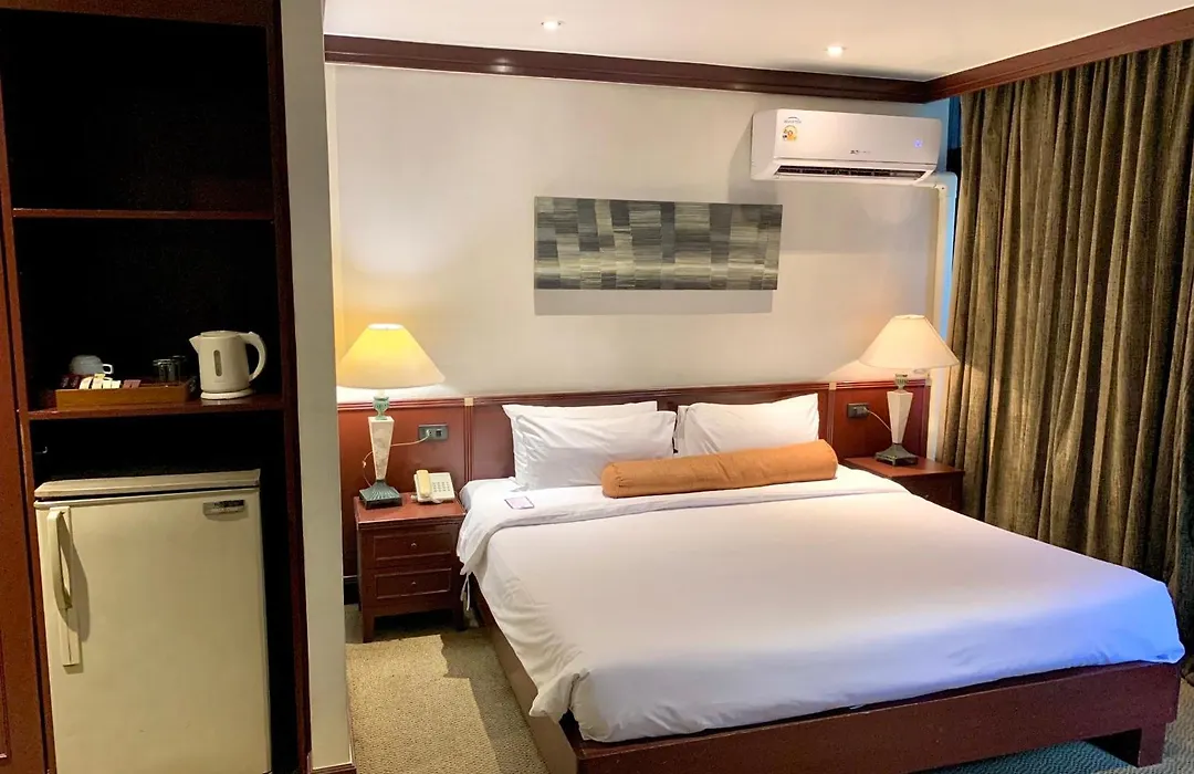 City Lodge Bangkok-1