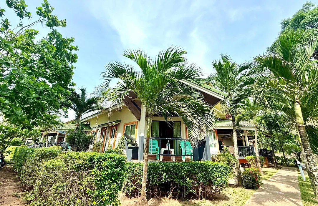 Lanta Palm Beach Resort , Beach Bungalow - Koh Lanta-1