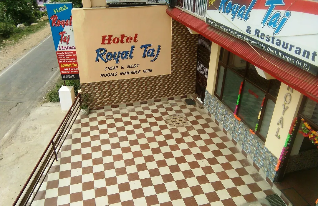 Hotel Royal Taj-1