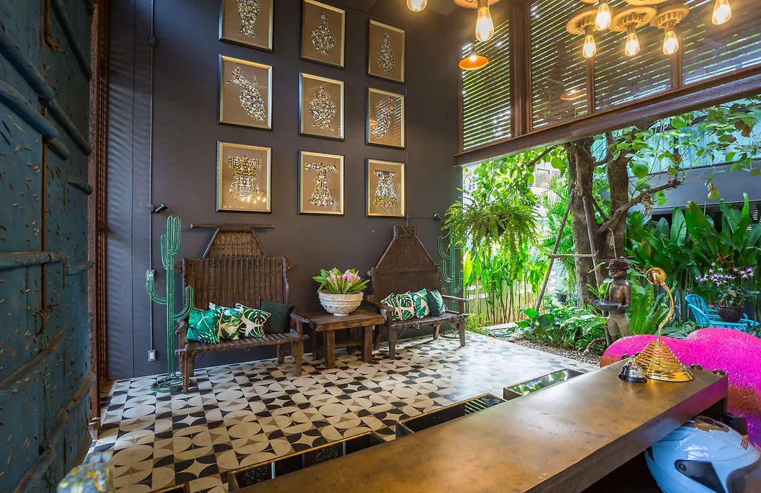 River Art Hotel-1