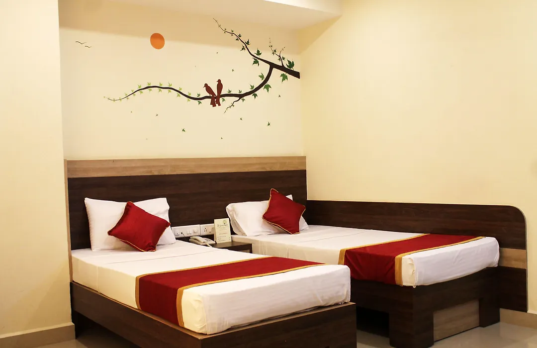 Hotel Green Trees-1