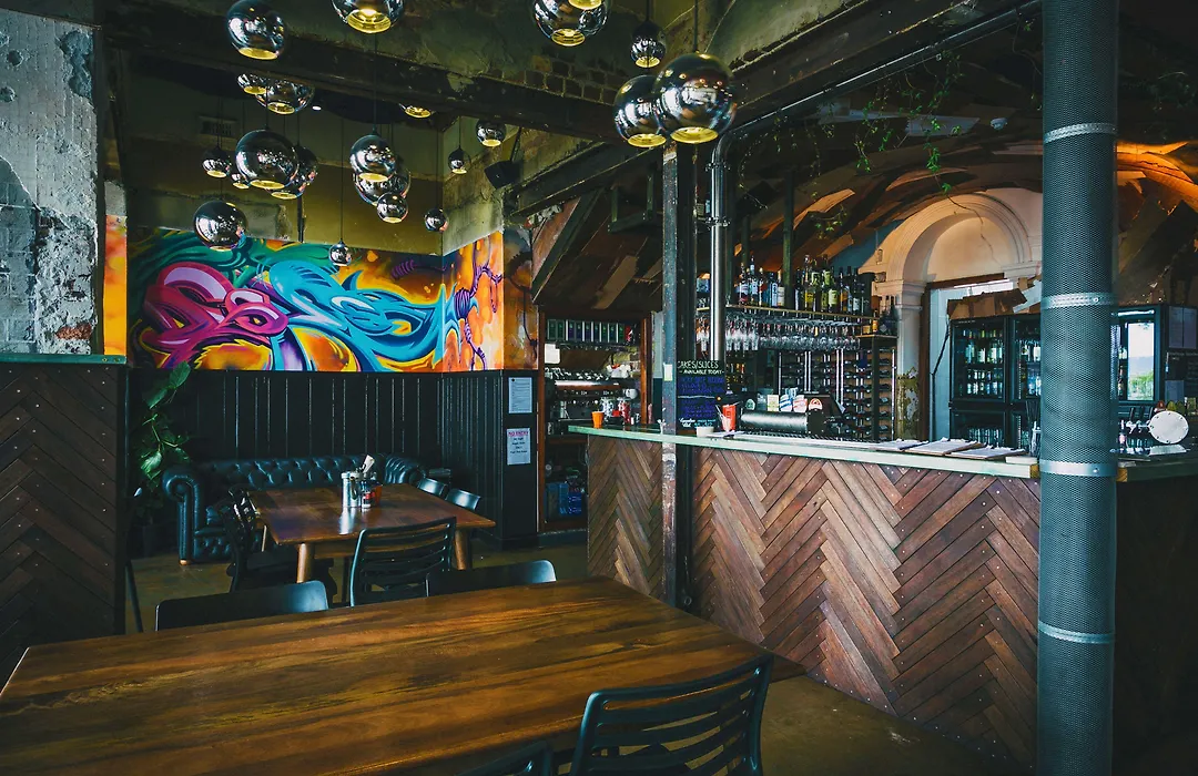 Six Degrees Motel-1