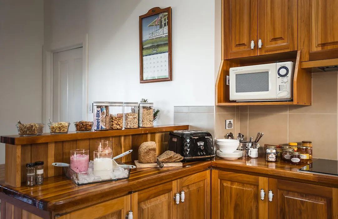 Noah'S Stanley Luxury Bed And Breakfast-1