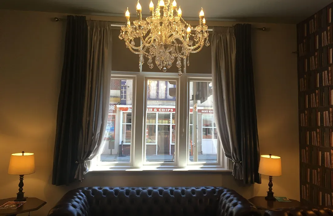 The Royal Hotel Crewe, A Brilliant Collection, Powered By Oyo-1