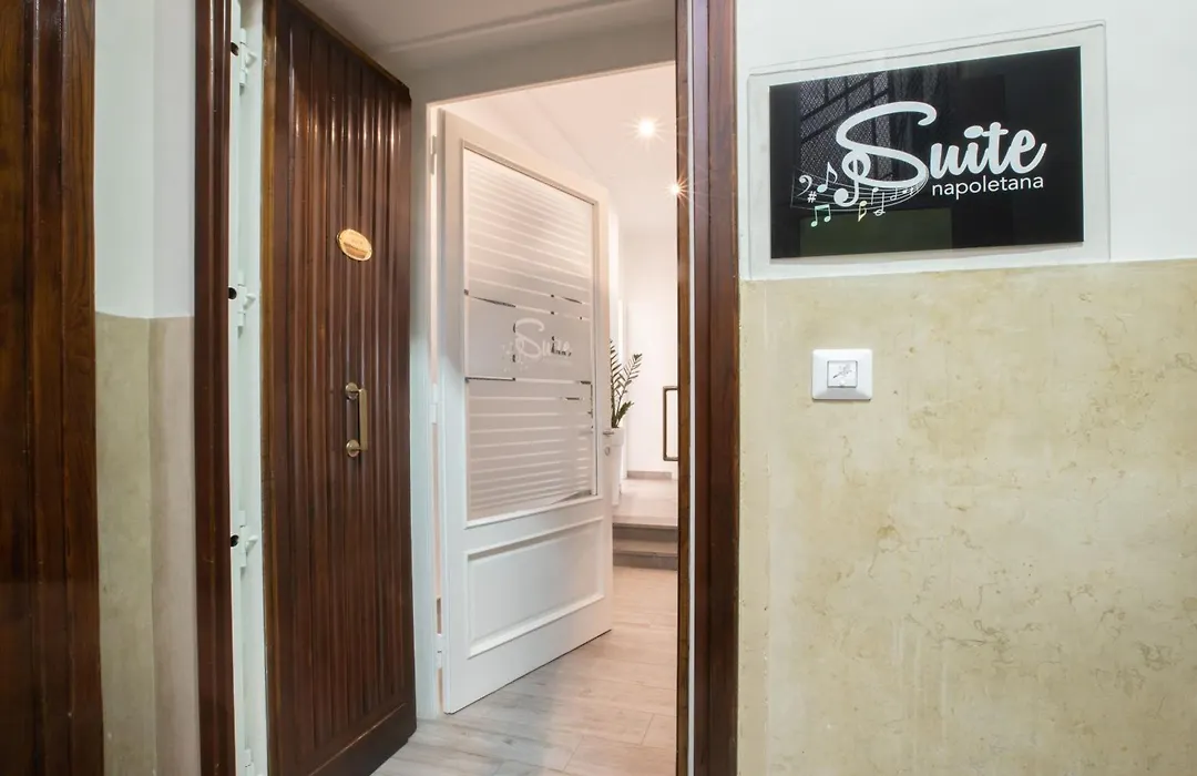 Suite Napoletana-1