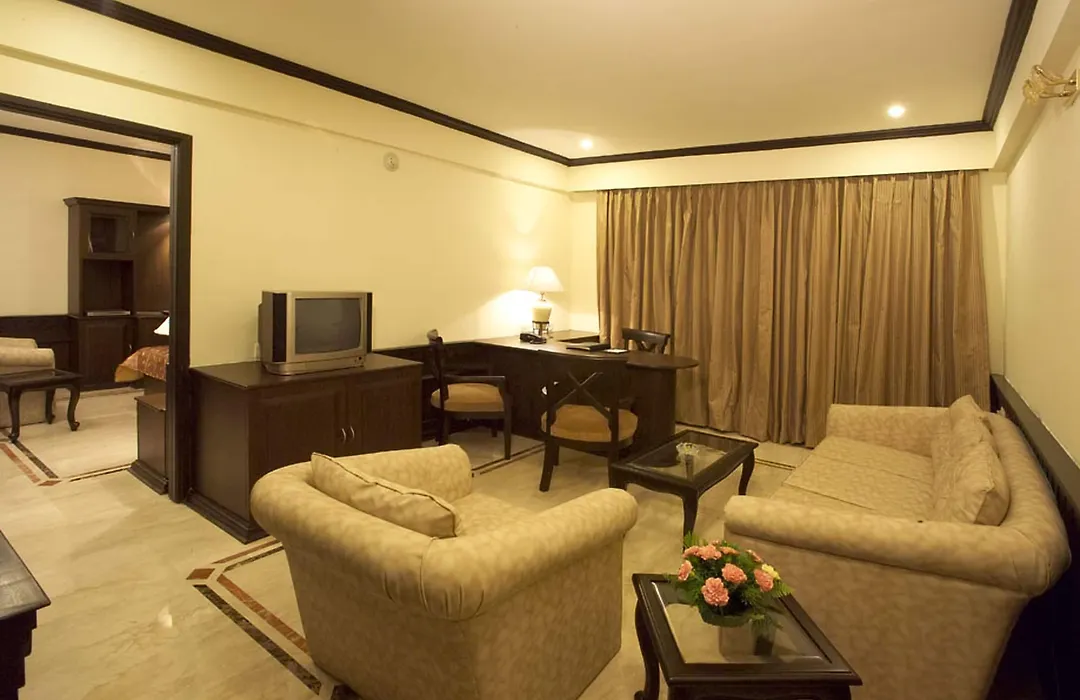 Empires Hotel-1