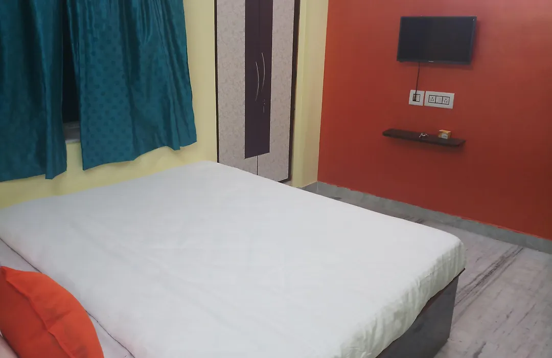 Staymaker Royal Residency-1