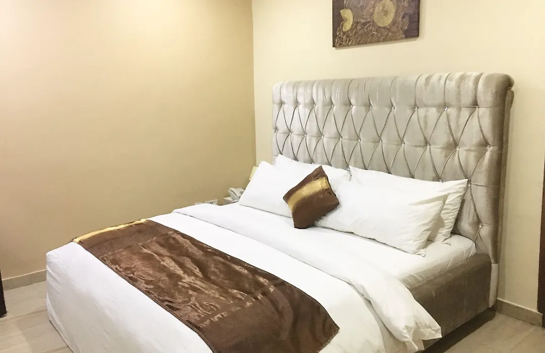 Alexia'S Place Hotel-1