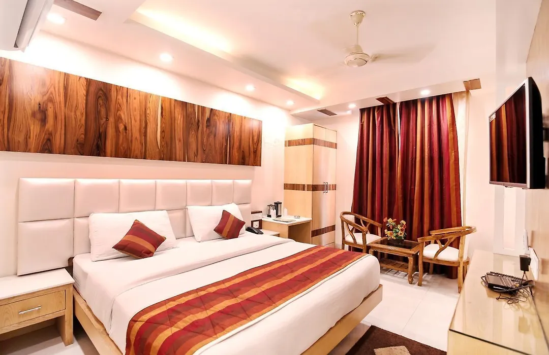 Hotel Star Shine-1
