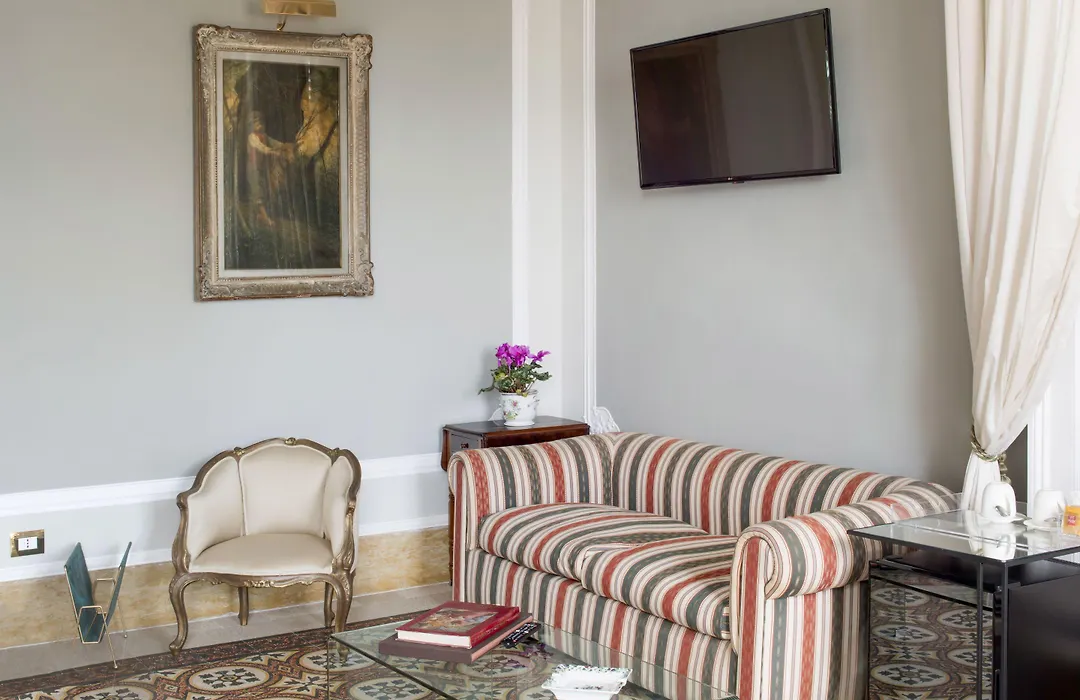 Vittoria - House Of Charme-1
