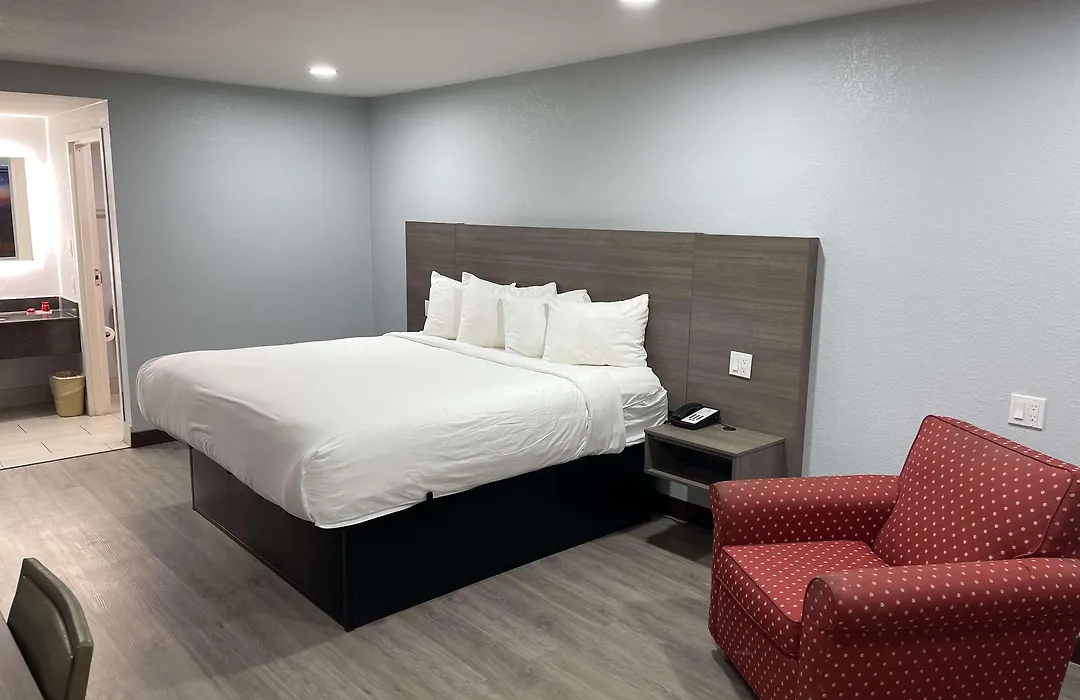Surestay Hotel By Best Western Childress-1