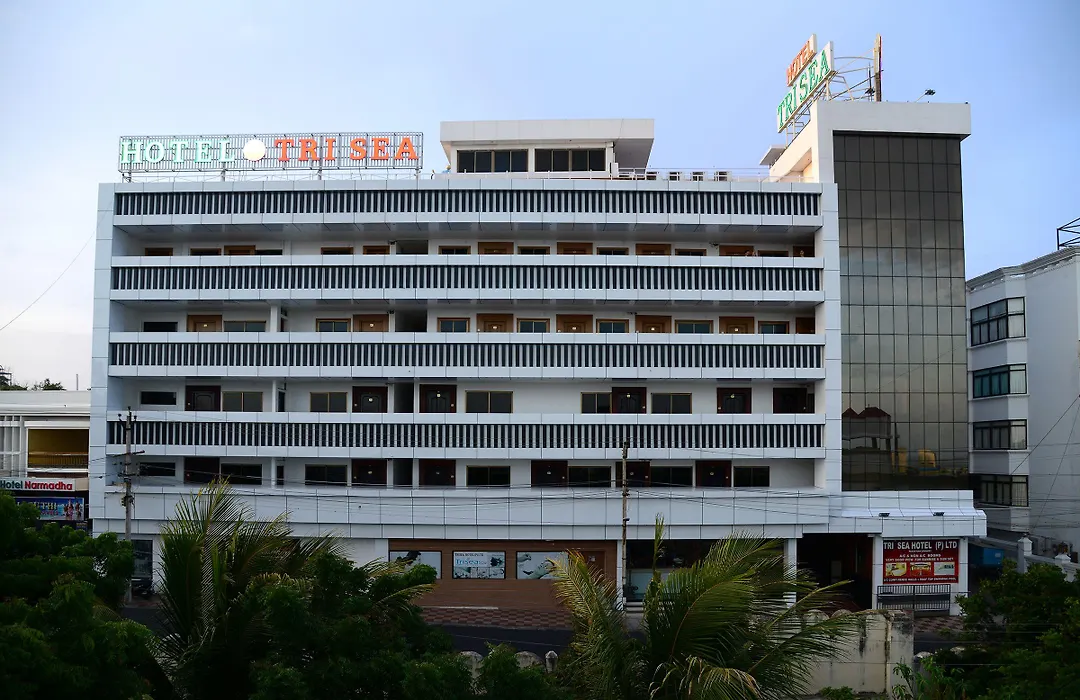 Hotel Tri Sea-1