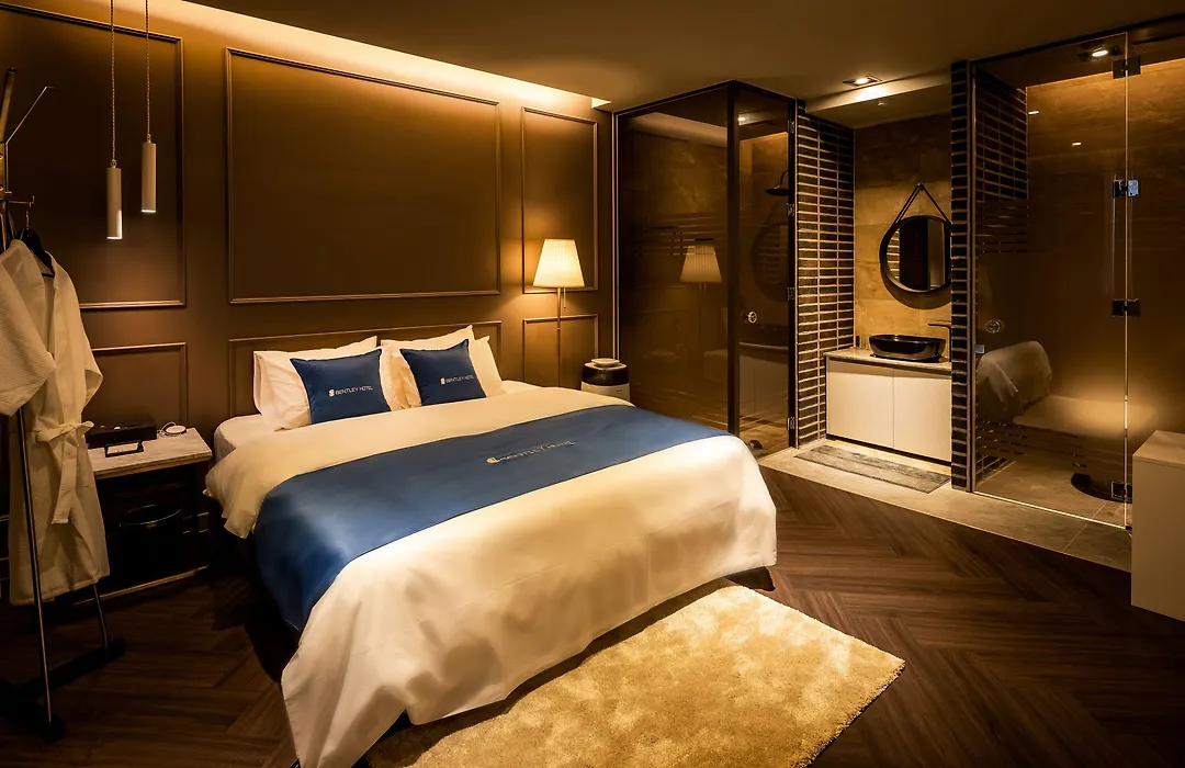 Chuncheon Hotel Bentley-1