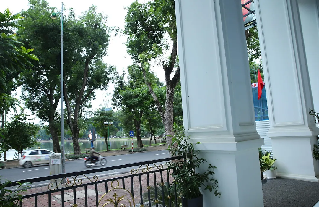 Adonis Hotel-1