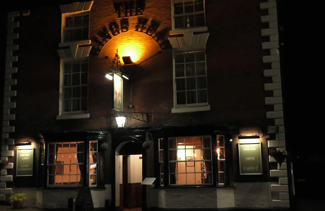 Kings Head Inn, Warwick-1