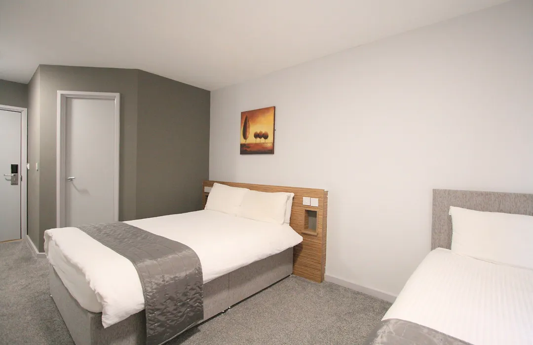 Citilodge Wakefield Hotel By Roomsbooked-1