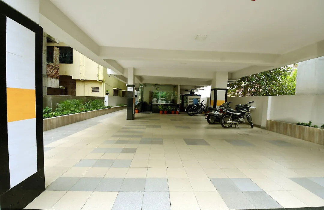 Sri Maharaja Inn-1